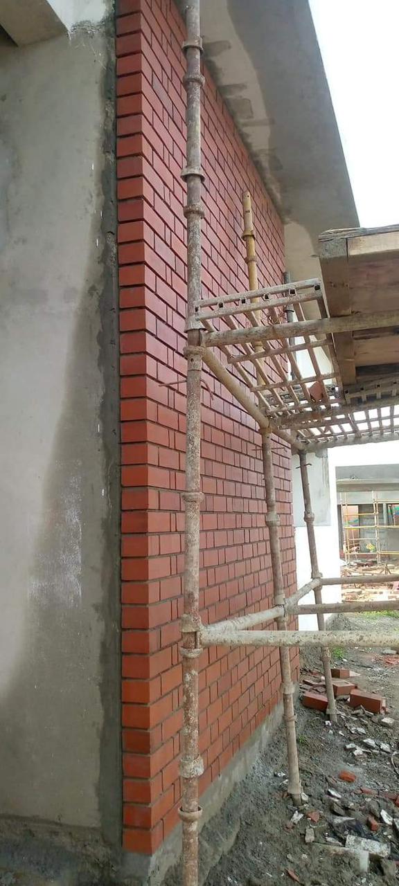 Wire cut brick wall construction closeup — Bricks Street